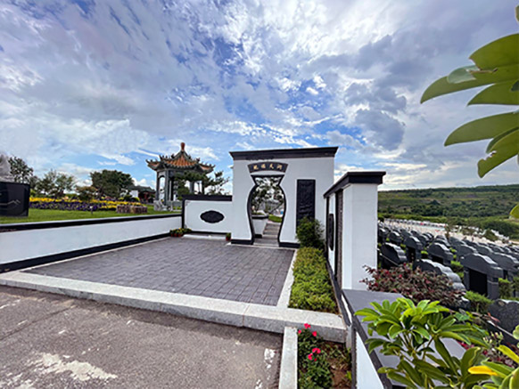 1657067788199116.jpg 抚顺墓地实景.jpg