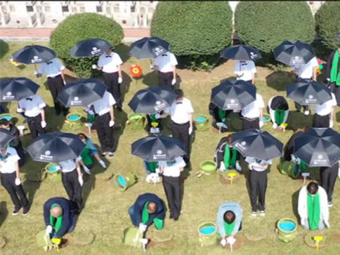 1677461549143348.jpg 抚顺墓地.jpg